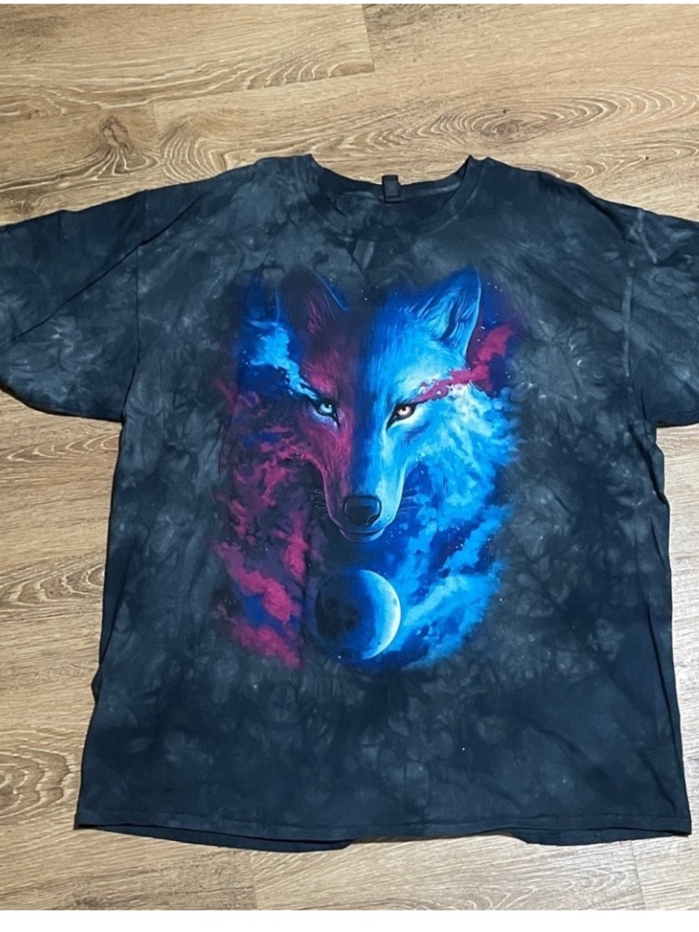 The Mountain Cosmic Wolf Graphic Shirt Men’s size 3XL - Picture 5 of 5
